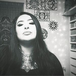 Meet your Posher, Nana